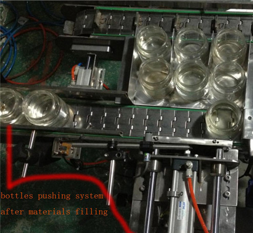 Автоматическая вакуумная укупорочная машина с тремя головками для укупорки стеклянных банок Honey5